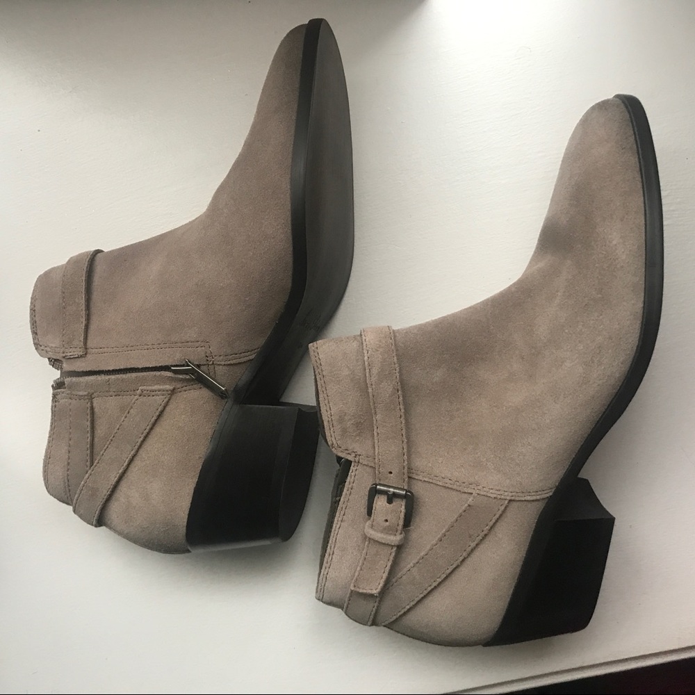 NWOT Sam Edelman Taupe Suede Bootie/Ankle Boot